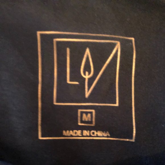 Lime & Vine Chelsea Cropped Long Sleeve Tee Medium - Picture 6 of 6